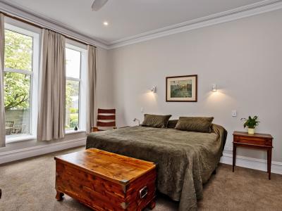 15 Herbert Street, Gladstone