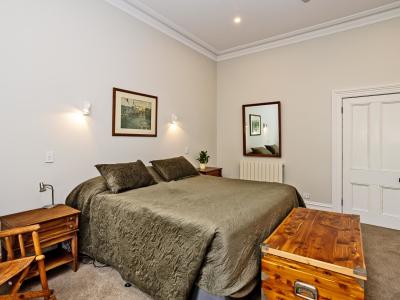 15 Herbert Street, Gladstone