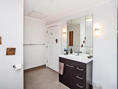 15 Herbert Street, Gladstone