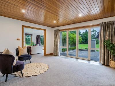 333 Thomsons Crossing East, Lochiel