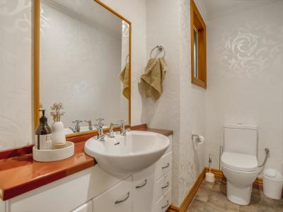 333 Thomsons Crossing East, Lochiel