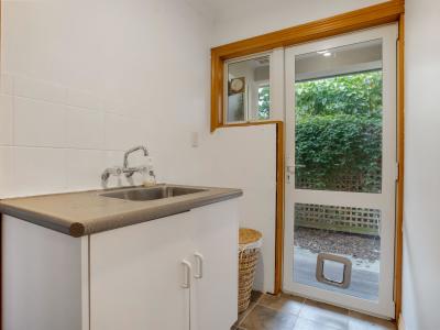 333 Thomsons Crossing East, Lochiel