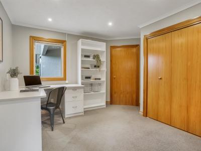 333 Thomsons Crossing East, Lochiel