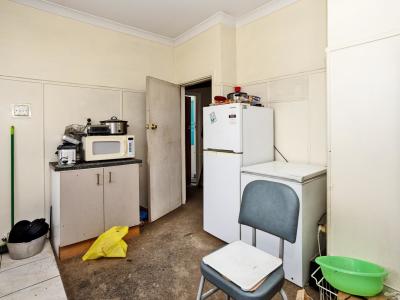 21 Henderson Street, Bluff