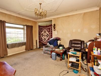 21 Henderson Street, Bluff