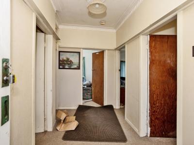 21 Henderson Street, Bluff