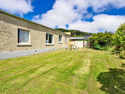 21 Henderson Street, Bluff