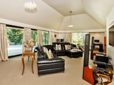 44 Marama Avenue South, Otatara