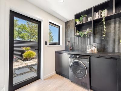 5 Romney Place, Gore