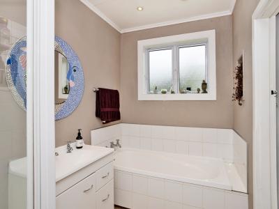 129 Dome Street, Newfield