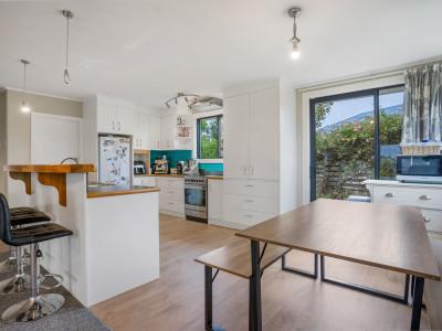 32 John Street, Winton