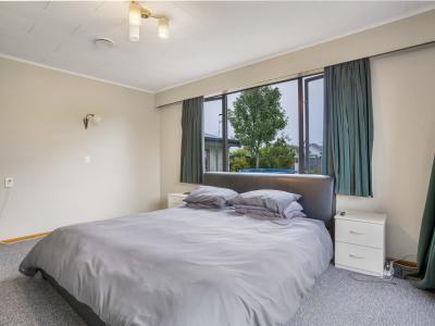 32 John Street, Winton