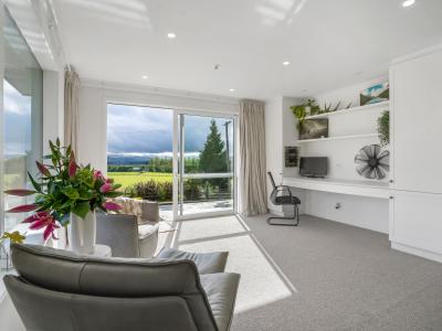 51 Sinclair Road, Browns