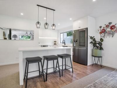 51 Sinclair Road, Browns