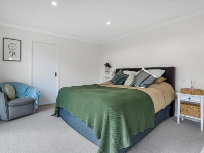 51 Sinclair Road, Browns