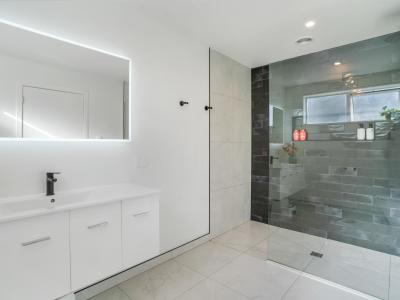 51 Sinclair Road, Browns