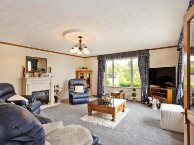 39 Spence Avenue, Otatara