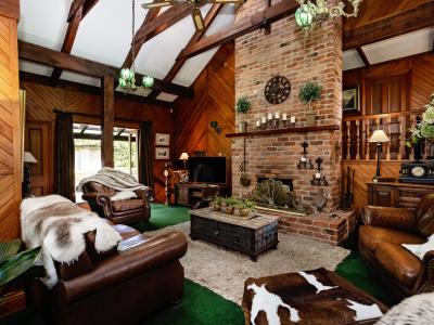 93 Gala Street, Queens Park