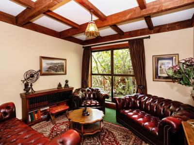 93 Gala Street, Queens Park