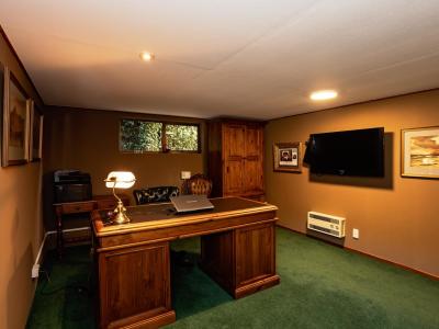 93 Gala Street, Queens Park