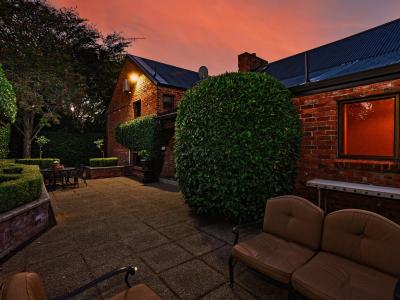 93 Gala Street, Queens Park