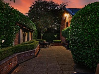 93 Gala Street, Queens Park