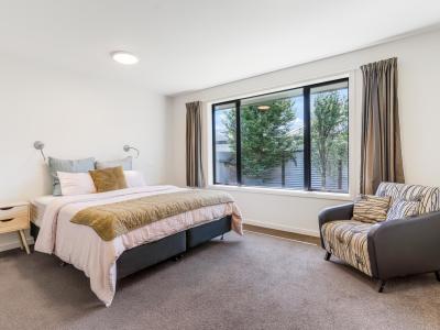 32 Welsh Road, Winton