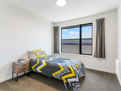 32 Welsh Road, Winton