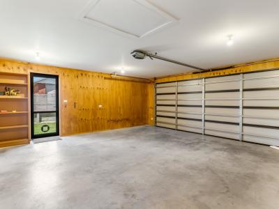 32 Welsh Road, Winton