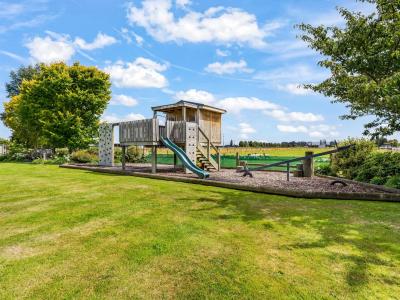 65 Racecourse Road, Winton