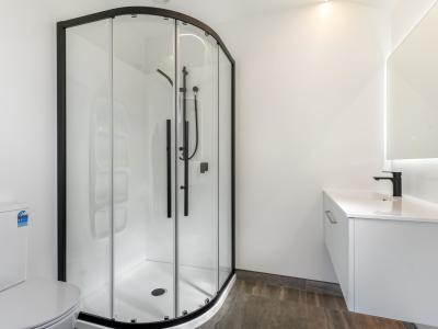 33 Home Street, Winton