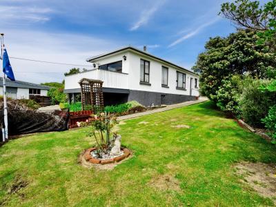 236 Foyle Street, Bluff