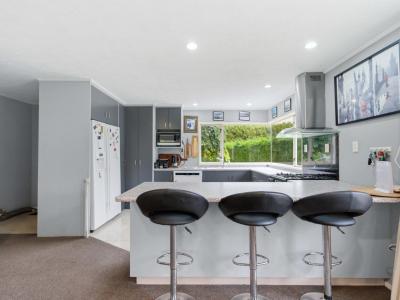 490-mcquarrie-street-tisbury