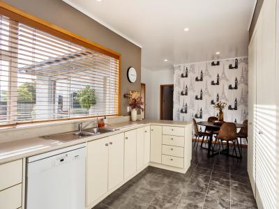 86 Wilton Street, Windsor