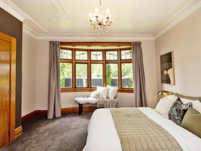 86 Wilton Street, Windsor