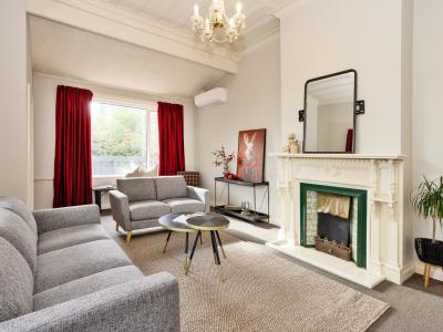 19 Albert Street, Gladstone