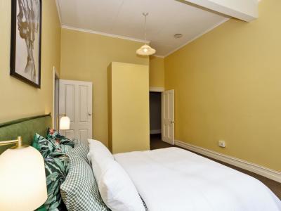 19 Albert Street, Gladstone