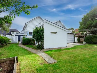 19 Albert Street, Gladstone