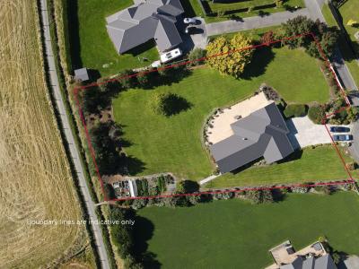 33 Longwood Drive, Winton