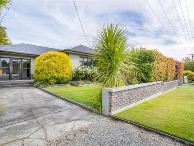 15-home-street-winton