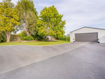 15-home-street-winton