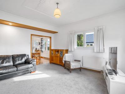 15 Home Street, Winton