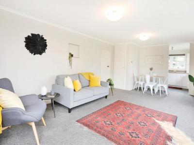 57-russel-street-gladstone