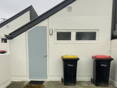 unit-3-7-charlton-lane-gore-surrounds