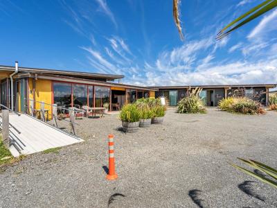 617-papatotara-coast-road-tuatapere