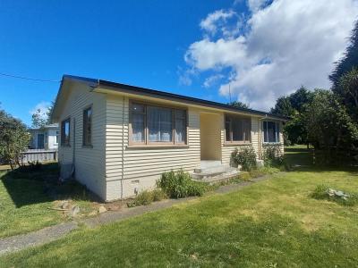 4-erskine-street-tuatapere