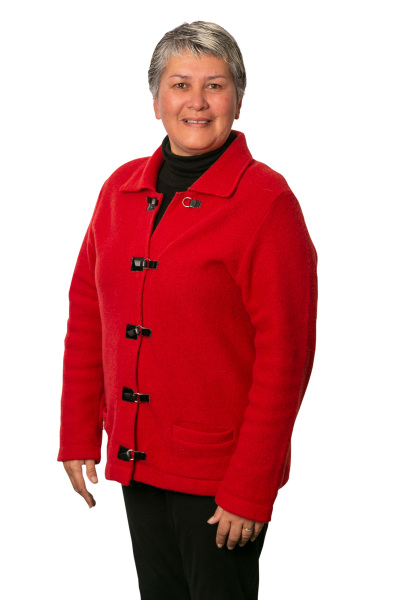 Dominique Phillips (Phone 021 745 723)