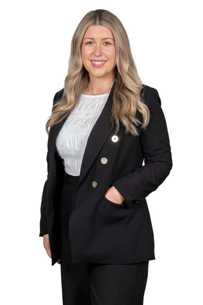 Chelsea Kennedy (Phone 027 939 8814)