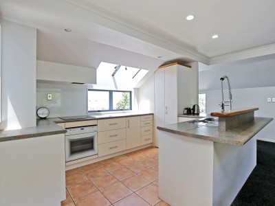 12a-dolbel-street-taradale