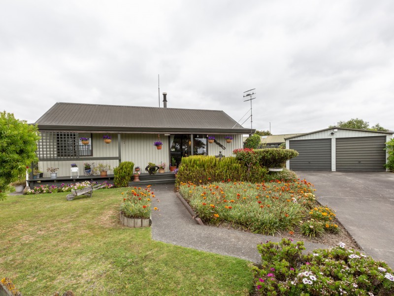 68-atherfold-crescent-greenmeadows